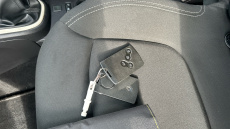 Renault Captur 0.9 TCE 90 Play 5dr Petrol Hatchback